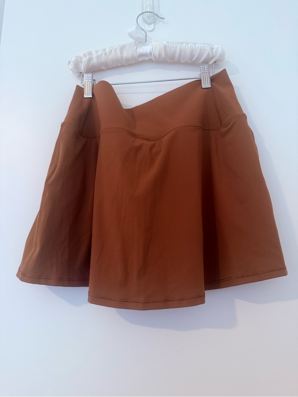 Vuori Rust Brown Circle Skater Skirt - Picture 2 of 4